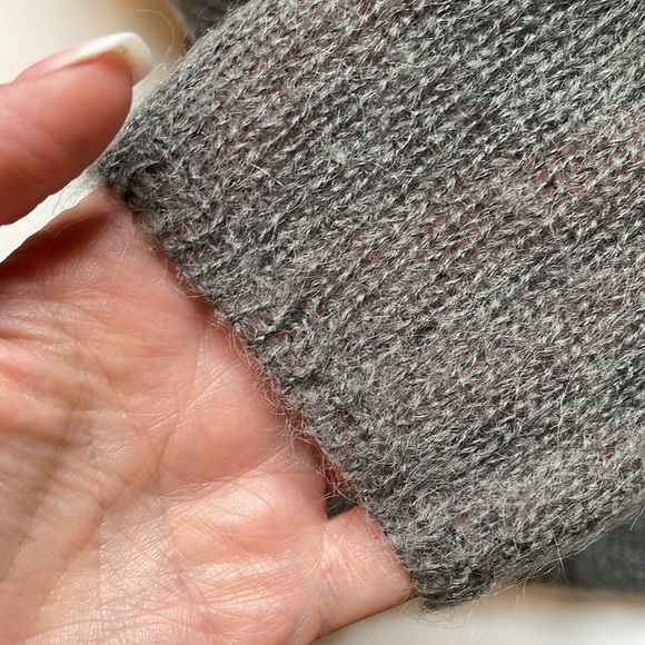 CLUB MONACO Gray Mohair Sweater - Picture 4 of 5